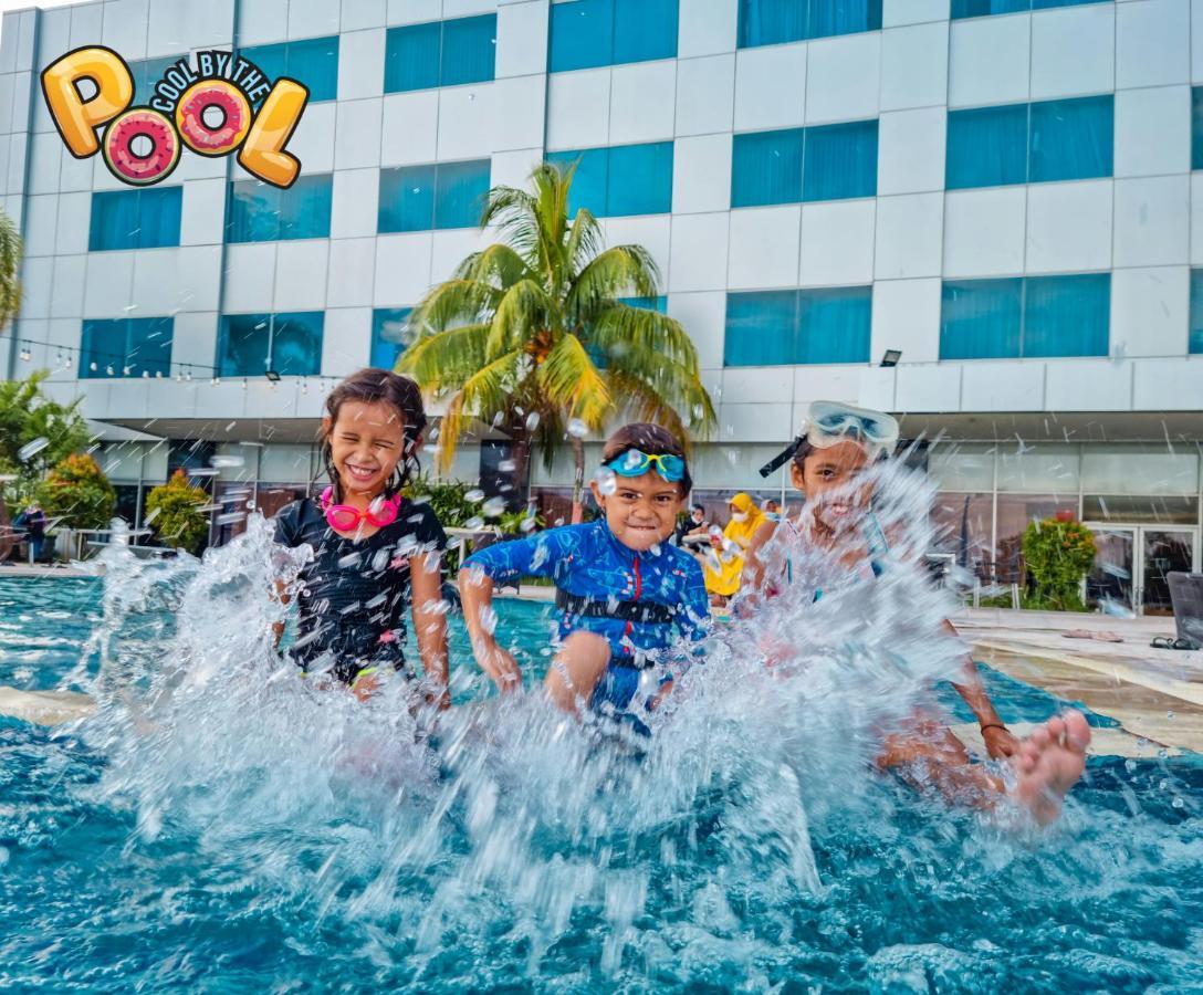 Novotel Balikpapan Zewnętrze zdjęcie